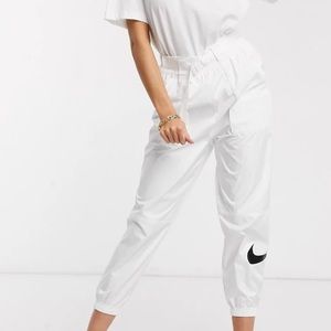 nike woven swoosh cargo pants with belt in off white